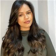 Una persona muy tranquila y atenta, dispuesta a ayudar a los peques en sus primeros pasos.